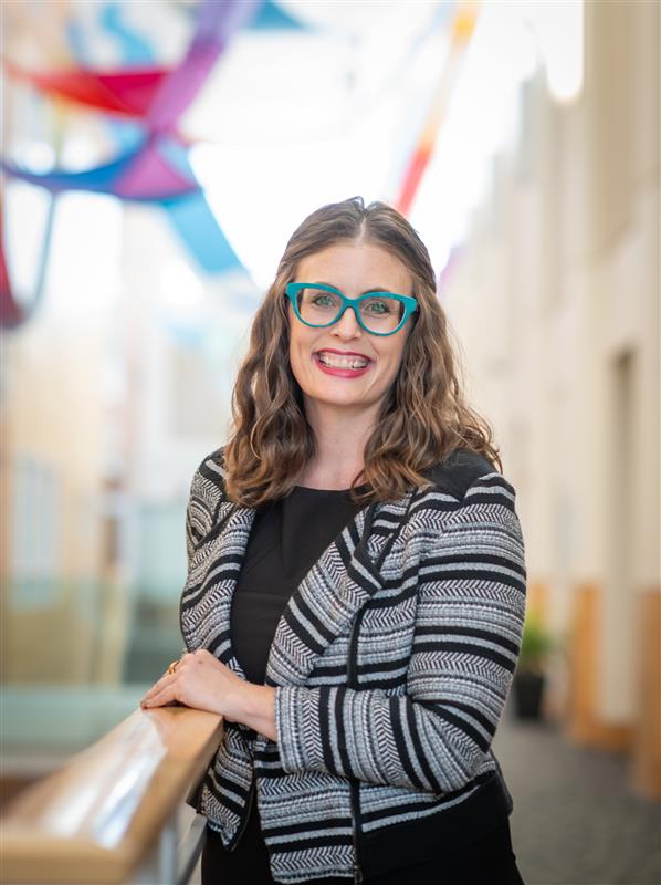 Photo of Dr. Taren Swindle